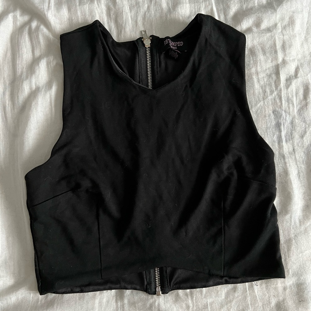 Black crop top